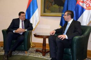 Dodik Vučiću čestitao pobjedu