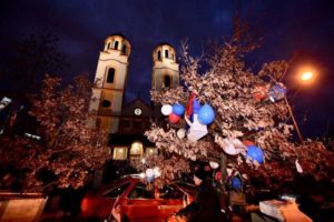 Gradonačelnik Banjaluke prisustvovao paljenju badnjaka u naselju Lauš