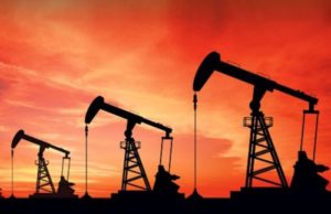 Novi soj korone izazvao pad cijena nafte: Najniže u protekla dva mjeseca