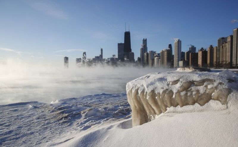 Na dva kraja svijeta ekstremne temperature: Čikago okovan ledom, Australija gori