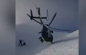 VIDEO – Nevjerovatno spasavanje povrijeđenog skijaša