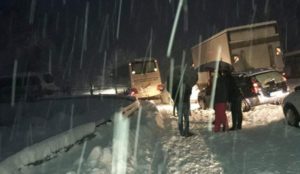 Muškarac iz  Banjaluke preminuo u koloni kod Jablanice