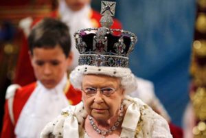 Slučajna greška hit interneta: Tvit kraljice Elizabete “nestao” za šest minuta FOTO