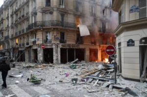Jaka eksplozija u centru Pariza, ima povređenih