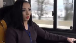 VIDEO – Spretnija od snijega i minusa: Ovako izgleda vožnja autobusa u režiji Svjetlane Žunić