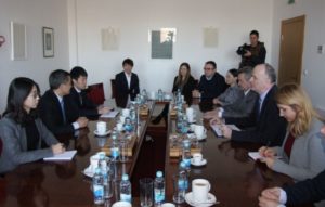 Ambasador Kine posjetio Konfucijev institut:  Razgovarano o aktivnostima u 2019. godini