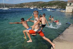 Konkurs za boravak djece na moru u Bečićima otvoren do 18. marta