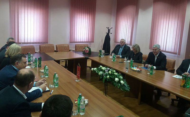 Dodik i Čović pozvali bošnjačke predstavnike da se formira vlast