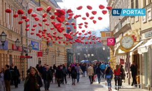 Zašto se funkcioneri ne plaše reakcije naroda: Političari lako obećavaju, a građani brzo zaboravljaju