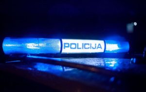 U pucnjavi ranjena jedna osoba, u toku policijska potjera