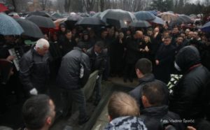 Šaban Šaulić sahranjen uz melodiju “Ne plači dušo”