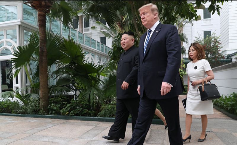 Predsjednik SAD ide u Aziju: Moguć sastanak Trampa i Kim Džong Una