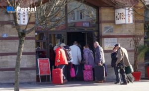 Korona “nagriza” sve sfere života: U novembru manje turista za 72,8 odsto