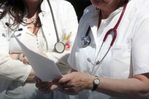 Medicinari u RS traže veće plate