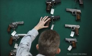 Izmjenama zakona građani Srpske lakše do oružja
