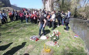 Građani se okupili na mjestu gdje je prije tačno godinu dana pronađeno tijelo Davida Dragičevića