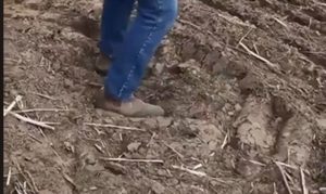 VIDEO – Poljoprivrednik snimio prirodni fenomen koji se rijetko viđa
