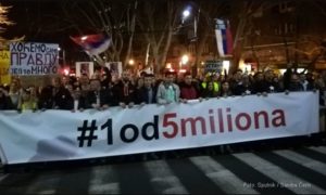 Protest u Beogradu: Isti zahtjevi i minut ćutanja za žrtve bombardovanja