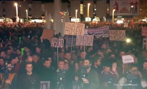 VIDEO – Protest u Podgorici: Oni su prošlost, mi smo Evropa