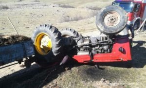 Stričići – Prilikom prevrtanja traktora poginuo muškarac