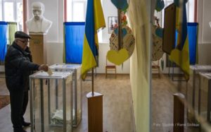 U Ukrajini danas se održavaju prijevremeni parlamentarni izbori