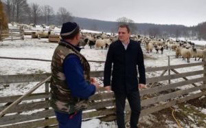 Zoran Talić posjetio poljoprivrednike na Manjači