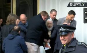 Sud u Londonu osudio Džulijana Asanža na 50 nedjelja zatvora