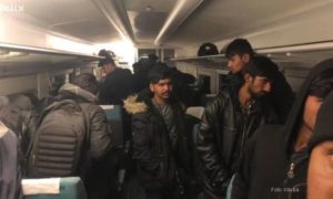 Specijalci u Bosanskoj Otoci blokirali voz i spriječili migrantima put prema Bihaću
