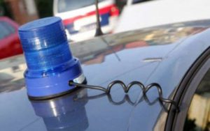 Lažni policajac presreo vozača i uzeo mu novac