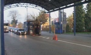 Gradiška: Slovenac skrivao oružje u kabini kamiona