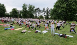 Održan “Izađi i treniraj”:  Preko 500 banjalučana vježbalo u parku