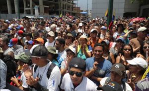 Na ulicama ponovo Gvaidove i Madurove pristalice