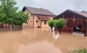 Kotor Varoš: Poplavljeno 50 domaćinstava, evakuisano 15 osoba
