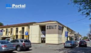 Humani vlasnici radnji u Tržnom centru “Zenit” maturantima poklonili 15 svečanih toaleta