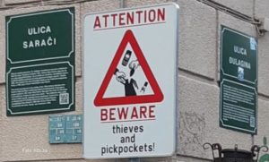 Sarajevo – Postavljen znak koji turiste upozorava na lopove i džeparoše
