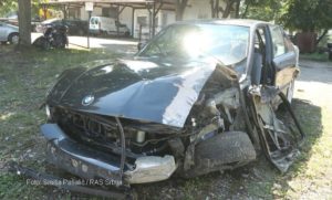 Banjalučanka autom udarila u crkvenu ogradu i poginula