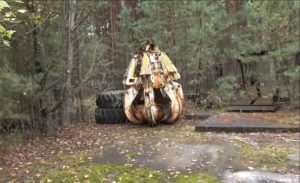 VIDEO – Skrivena duboko u šumi: Ovo je najopasnija stvar u Černobilju, dodir može ubiti