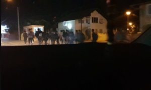 Policija sinoć sprovela migrante kroz banjalučko naselje Lazarevo