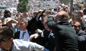 Brnabić: Nije nam mjesto u Srebrenici dok se ne rasvijetli napad na Vučića