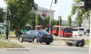 Sudar u Banjaluci: Motorista povrijeđen nakon što ga je udario automobil