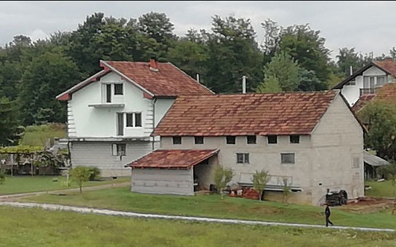 Žena umrla, muž skočio u bunar!