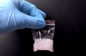 Sintetička droga na crnom tržištu u BiH: ‘Ajs’, koji košta 10 KM, 10 puta jači od kokaina