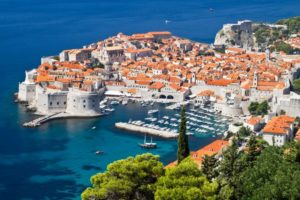 Mašine na gradilištu: Biznismen iz BiH gradi luksuzne vile u Dubrovniku VIDEO