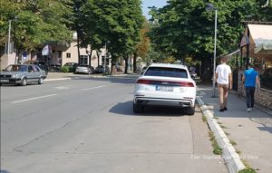 VIDEO – Vozači u Banjaluci sve bahatiji: Banjalučki trgovi, mostovi i saobraćajnice im služe kao