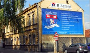 Moraju napustiti zgradu: Neizvjesna budućnost bivšeg Radničkog univerziteta u Banjaluci