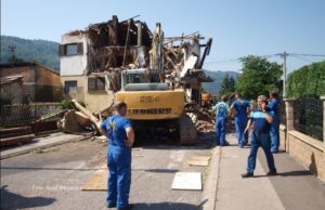 Obilićevo: Ruše „kuću na putu“