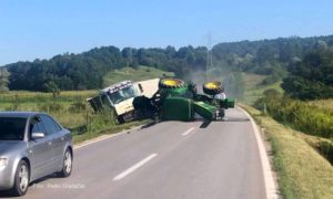 Tri osobe povrijeđene u sudaru traktora i kamiona kod Gradačca