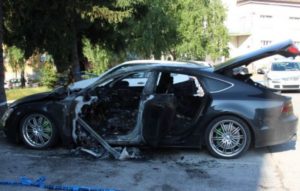 Platio da mu se zapali Audi, policija brzo rasvijetlila slučaj