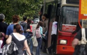 Učestale kontrole u javnom prevozu: Među učenicima pronađene lažne mjesečne karte