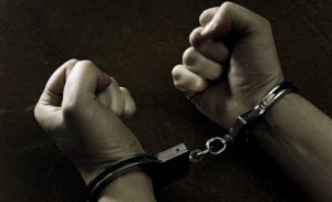 Opasna banda završila u zatvoru: Umalo ubili čovjeka drvenim palicama zbog mobilnog telefona